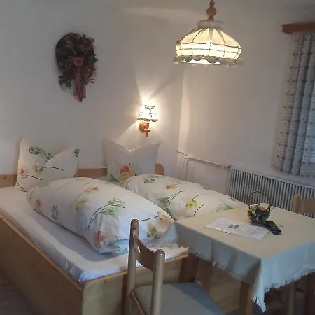 Värdshus Alpenrose Gramais