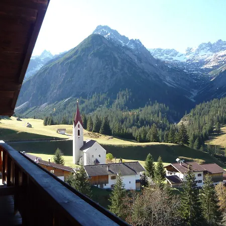 Alpenrose Gramais